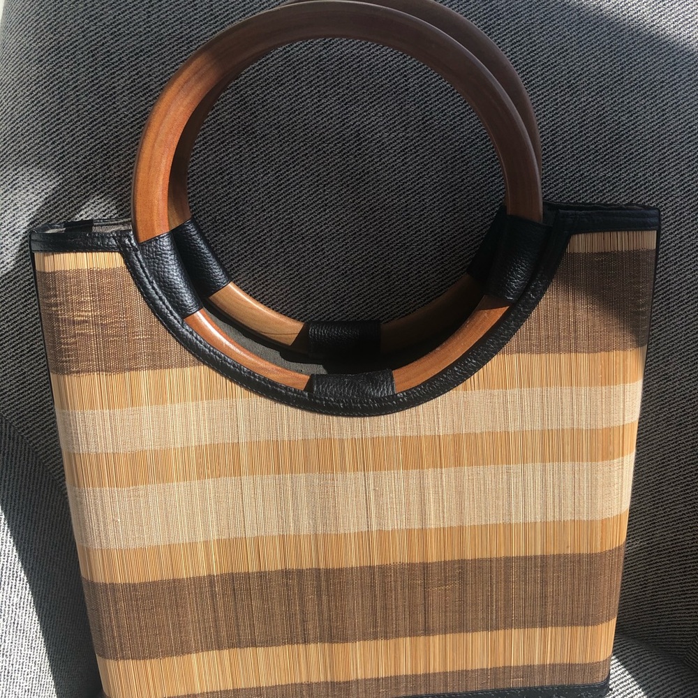 Straw Round Handle Striped Beach Bag